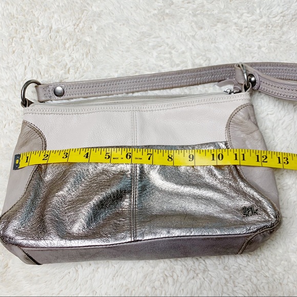 The Sak Purse & Sakroots Wallet Bundle - Picture 7 of 8